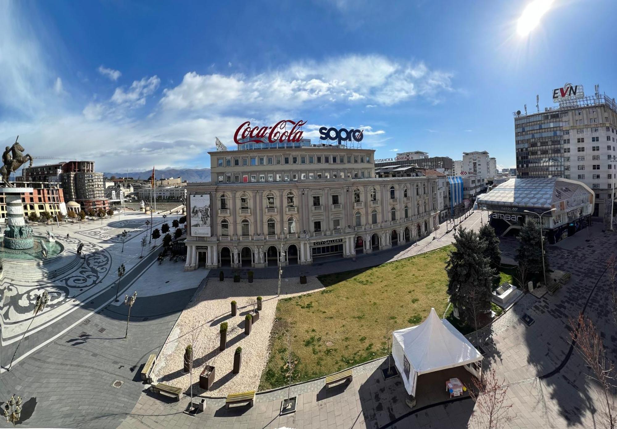 Fantazy Apartment Main Square สโกเปีย ภายนอก รูปภาพ